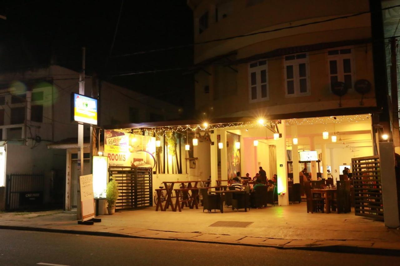 Coconut Primitive Negombo Exterior foto